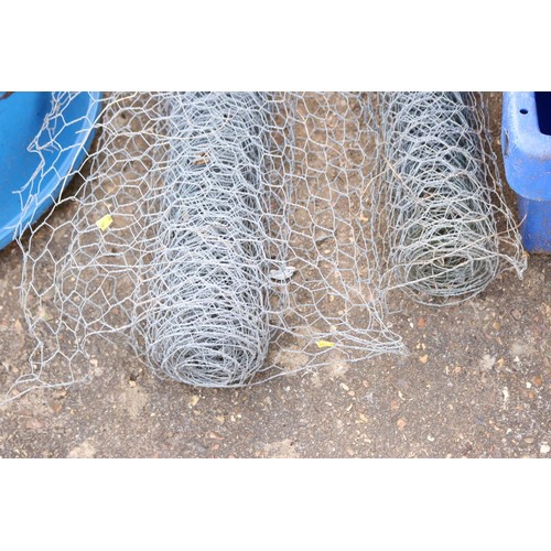 83 - 2 rolls of wire netting