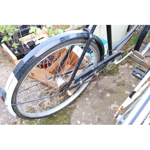 100 - Pashley ladies Bike