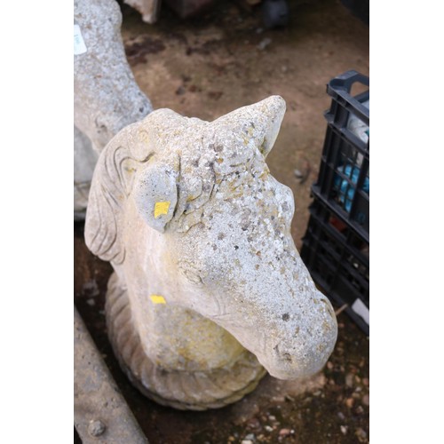 106 - 2 X HORSE HEAD GARDEN ORNAMENTS