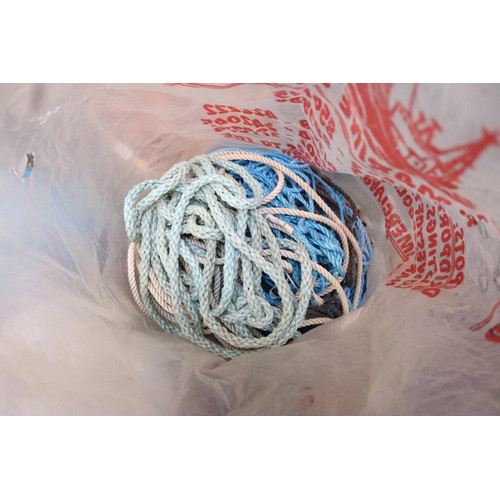 121 - Bag of various ropes