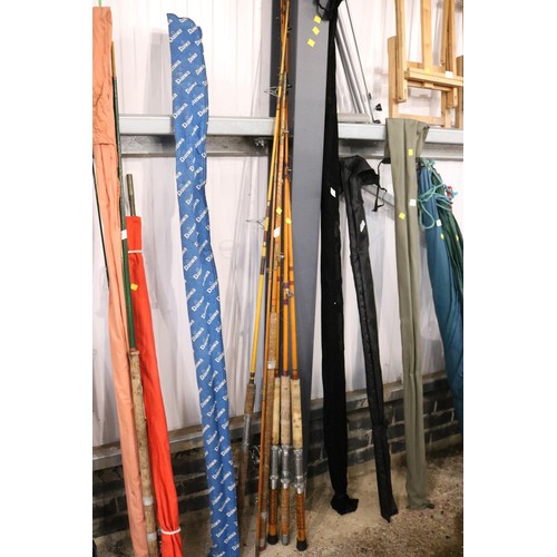 147 - 6 x split Kane fishing rods