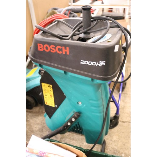 212 - Bosch 2000 Garden shredder - warranted until 12 noon, Tuesday, following the above sale