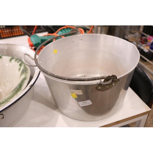 220 - Large enamel bowl porcelain wash bowl and stainless steel Bucket