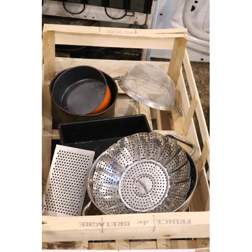 238 - 8 x trays various kitchenware