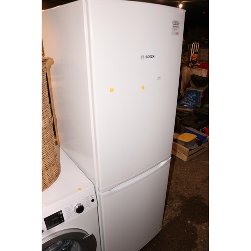 266 - Bosch fridge/freezer - warranted until 12 noon Tuesday following the above sale