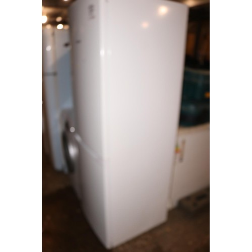 266 - Bosch fridge/freezer - warranted until 12 noon Tuesday following the above sale