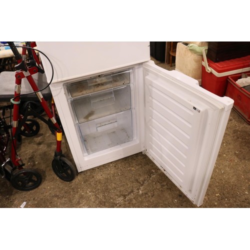 270 - Fridgemaster fridge/freezer - warranted until 12 noon Tuesday following the above sale