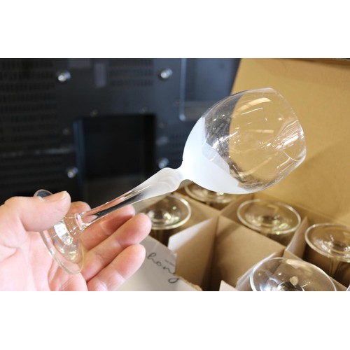 300 - Crystal wine glasses (boxed), crystal whiskey glasses (boxed) & box of 6 wine glasses