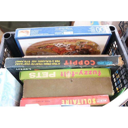 347 - Box of various puzzles & vintage games