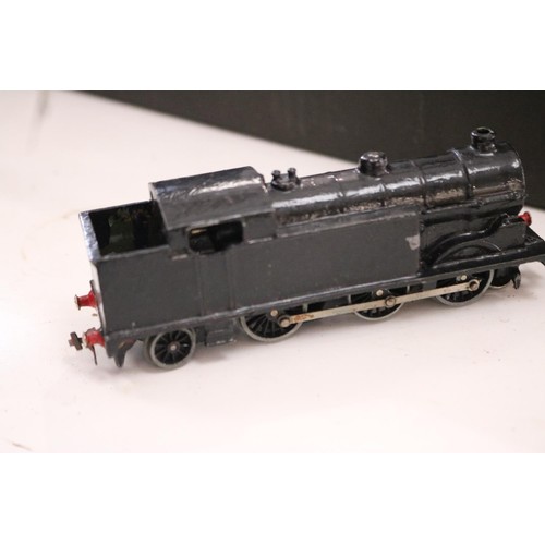 367 - Old Hornby model train items