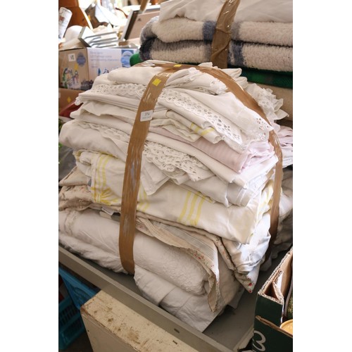 374 - 2 bundles of of bed linen, blankets, duvets, pillows, etc