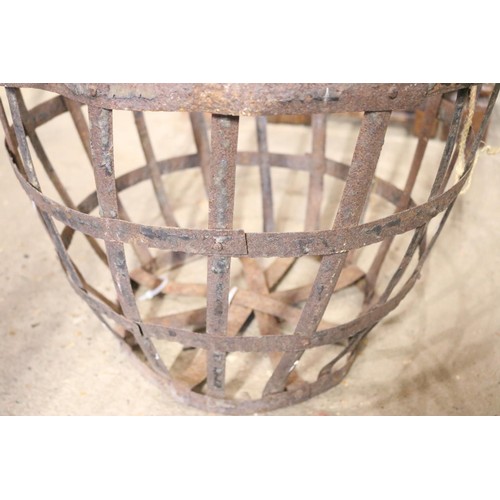 402 - Large metal basket