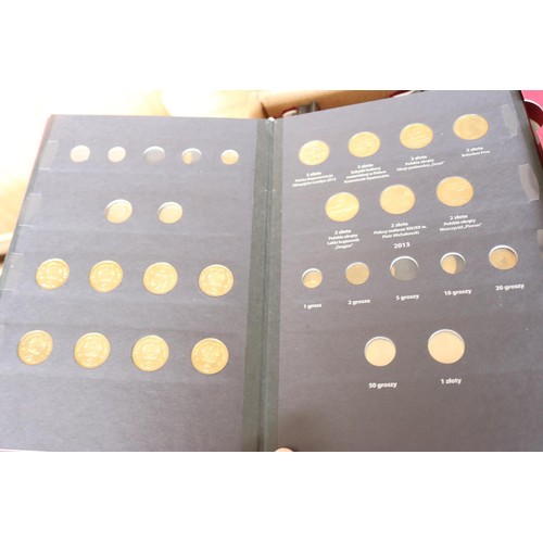 442 - 9 Polish coins albums (part full with Polish coins)