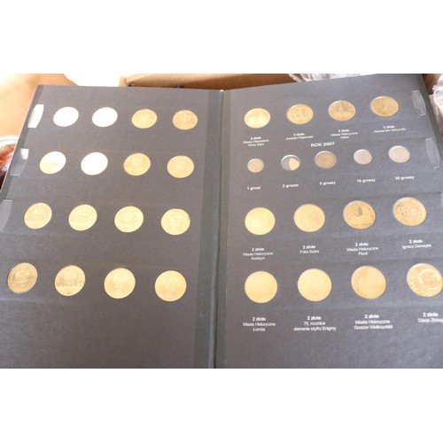 442 - 9 Polish coins albums (part full with Polish coins)