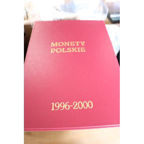 442 - 9 Polish coins albums (part full with Polish coins)