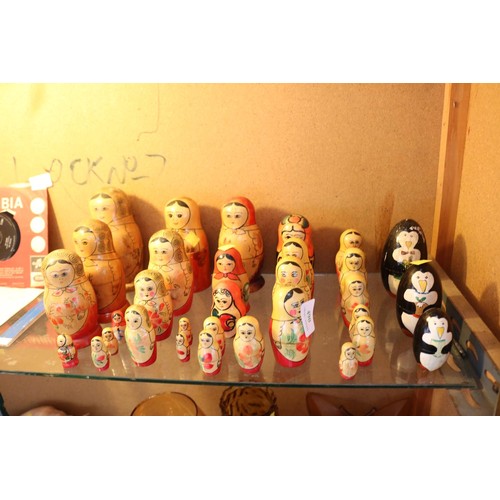 490 - Collection of Russian dolls