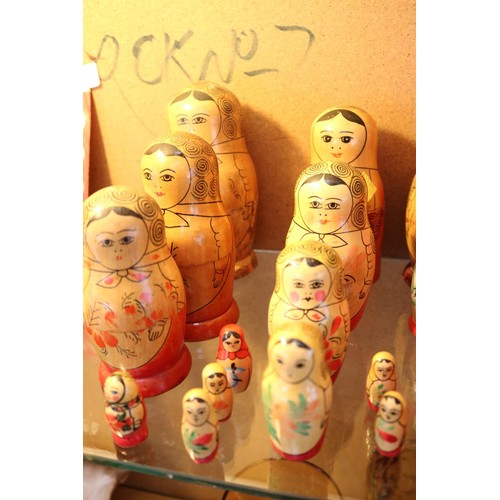 490 - Collection of Russian dolls