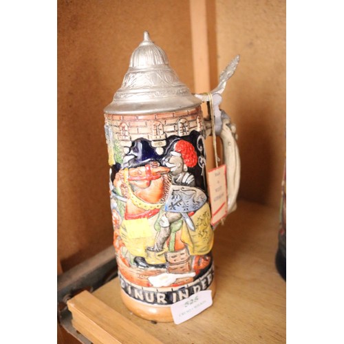 525 - Beer stein x 2