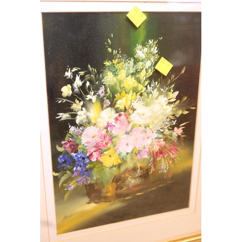 584 - Qty of various framed prints/pictures