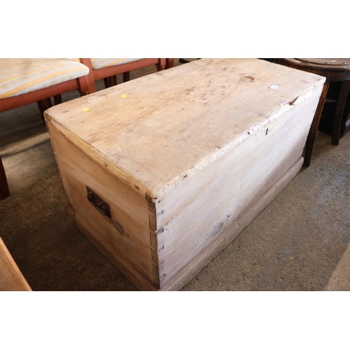 651 - Wooden chest