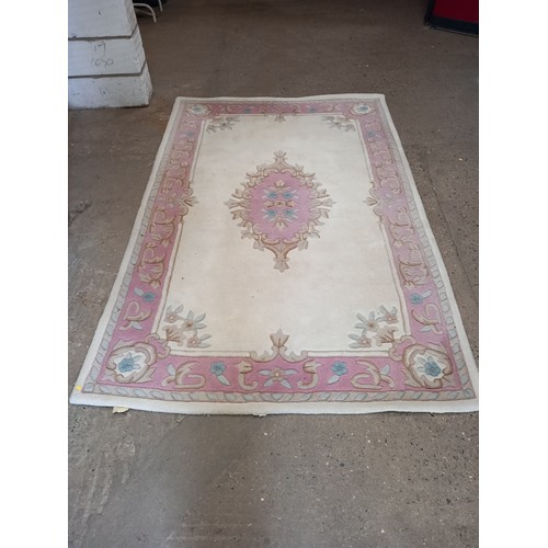 157 - Cream patterned rug