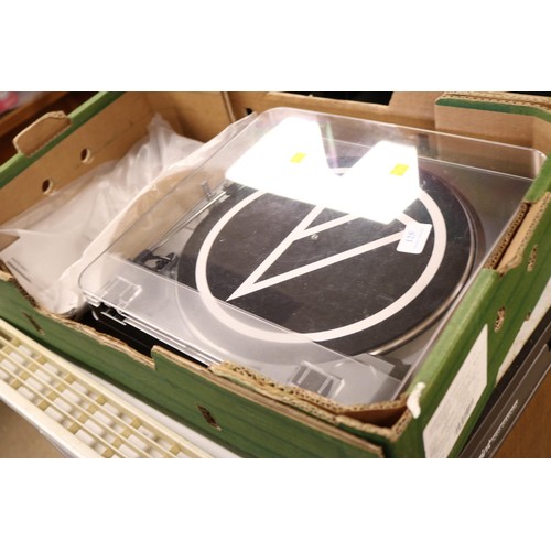 125 - Audio - Technica turntable - warranted until 12 noon Tuesday following the above