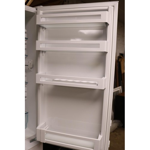 138 - Liebherr fridge/freezer - warranted until 12 noon Tuesday following the above sale