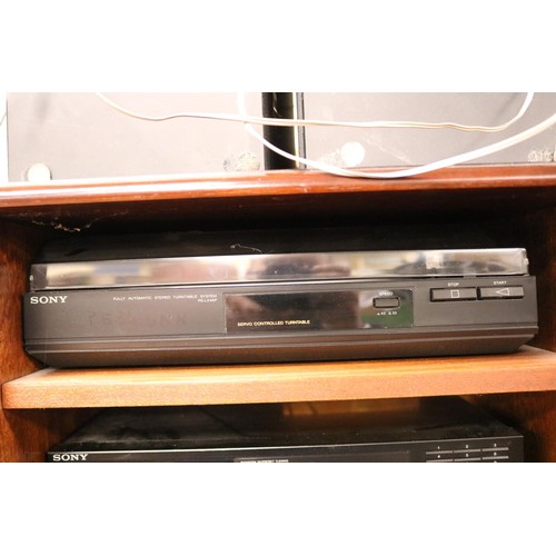 149 - Sony Hi Fi stereo in retro mahogany cabinet & speakers - warranted until 12 noon Tuesday following t... 