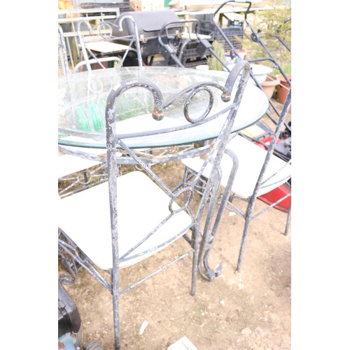 60 - Metal garden table & 8 chairs