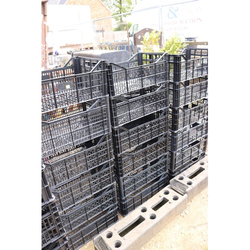 91 - 30 small black crates