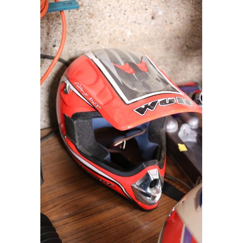 148 - Motorcycle helmet & Wulfsport helmet