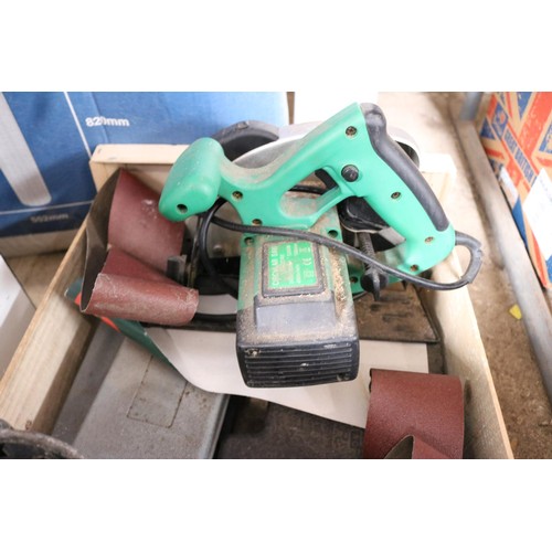 162 - Sander & saw - warranted until 12 noon Tuesday following the above sale