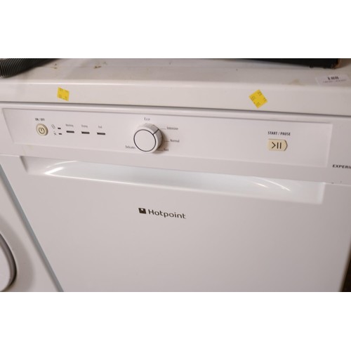 188 - Hotpoint experience dishwasher - warranted until 12 noon Tuesday following the above sale