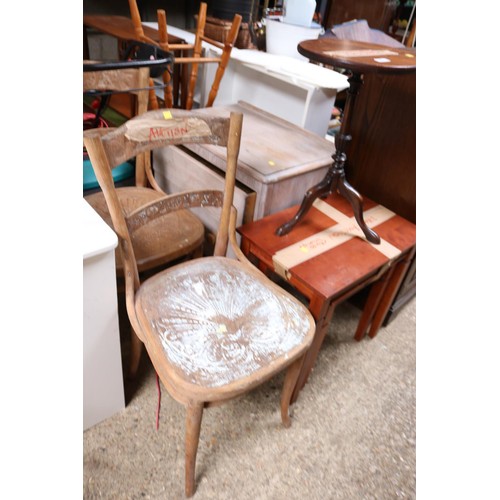 221 - Country carver armchair & 1 balloon back