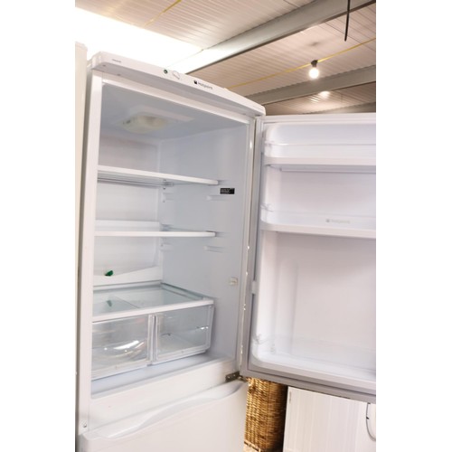 233 - Hotpoint fridge freezer - warranted until noon Tues following the above sale