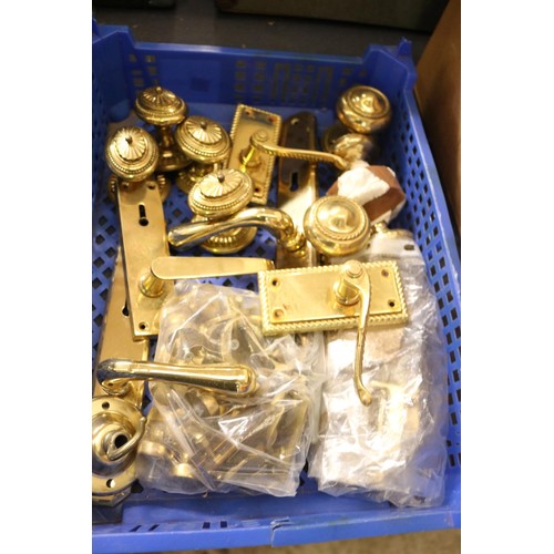 267 - 3 trays of assorted door handles & wall sockets, etc