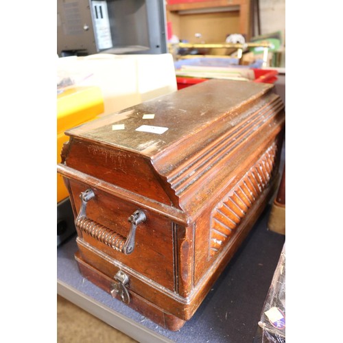 287 - Singer sewing machine in wooden case