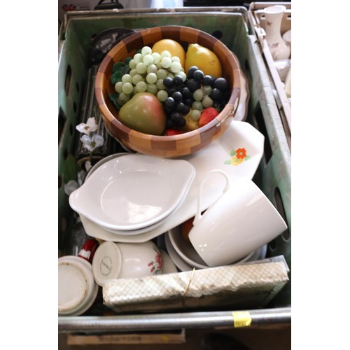 332 - 3 boxes of misc, incl crockery, glassware, etc