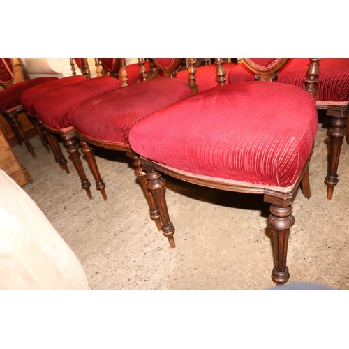 645 - Late Victorian saloon/parlour suite - 8 piece walnut