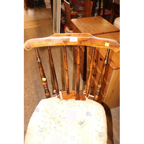 656 - Spindle back country chairs with penny seat