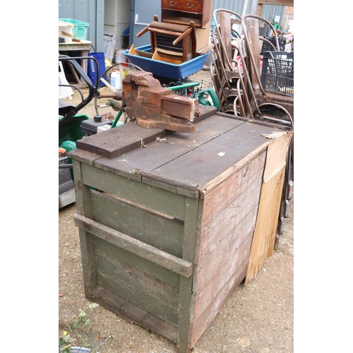 57 - Old work bench with large vice