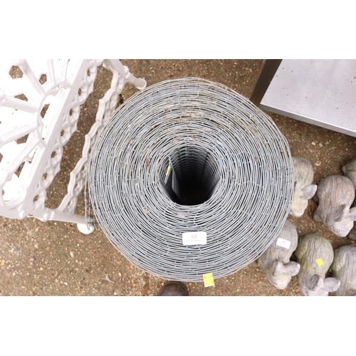 61 - Roll of galvanised welded wire mesh, 2 x 1' mesh hole