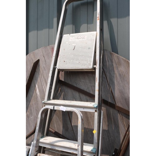 5 - 2 metal step ladders & kitchen steps