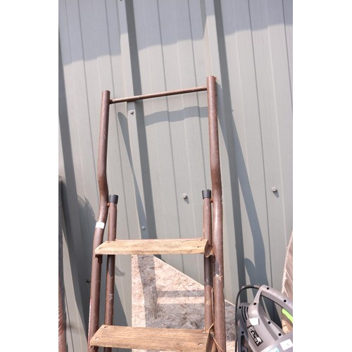 13 - Metal folding step ladder & wooden ladder