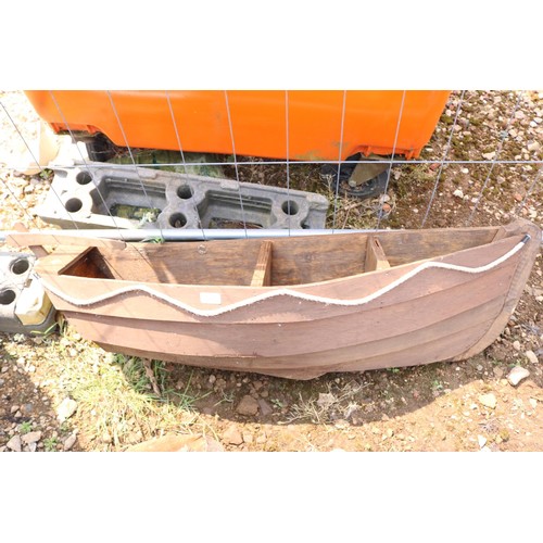 20 - Handmade wooden boat planter - 118cm