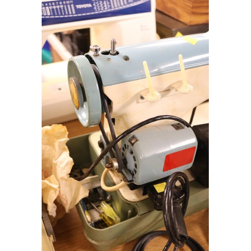 81 - Jones sewing machine (no cover to top) - to be rewired by a qualified electrician