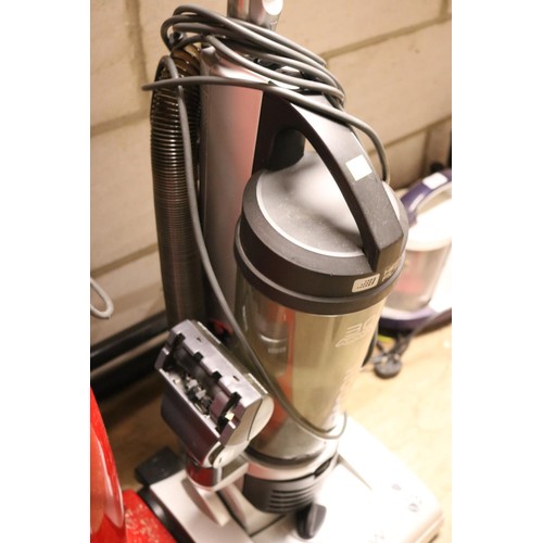 134 - Grey upright Hoover 300 vacuum cleaner - warranted until 12 noon Tuesday following the above sale