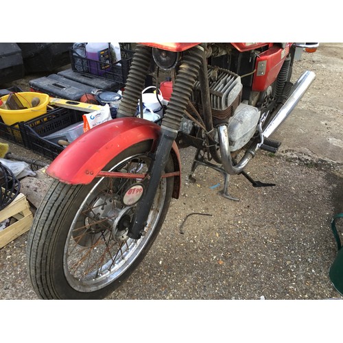 1B - Jawa 350cc Red Motorbike with V5