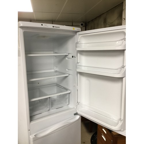 77A - Fridge freezer