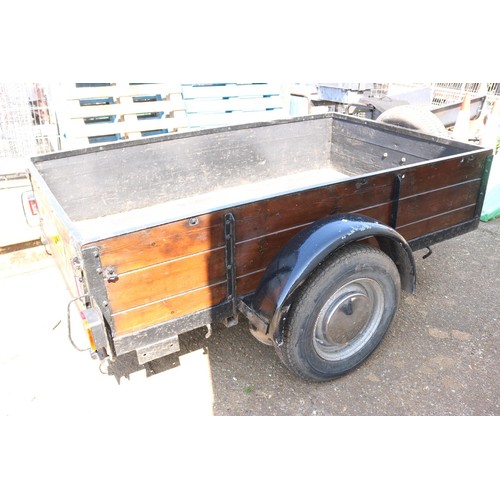 4 - Car trailer with spare wheel (Bradley)
200 x 124cm